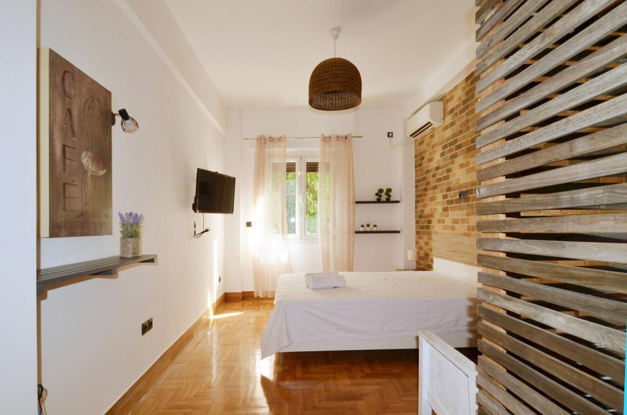 A Modern Rustic Cosy Apartment At The Foot Of Mount Lycabettus Athen Eksteriør bilde