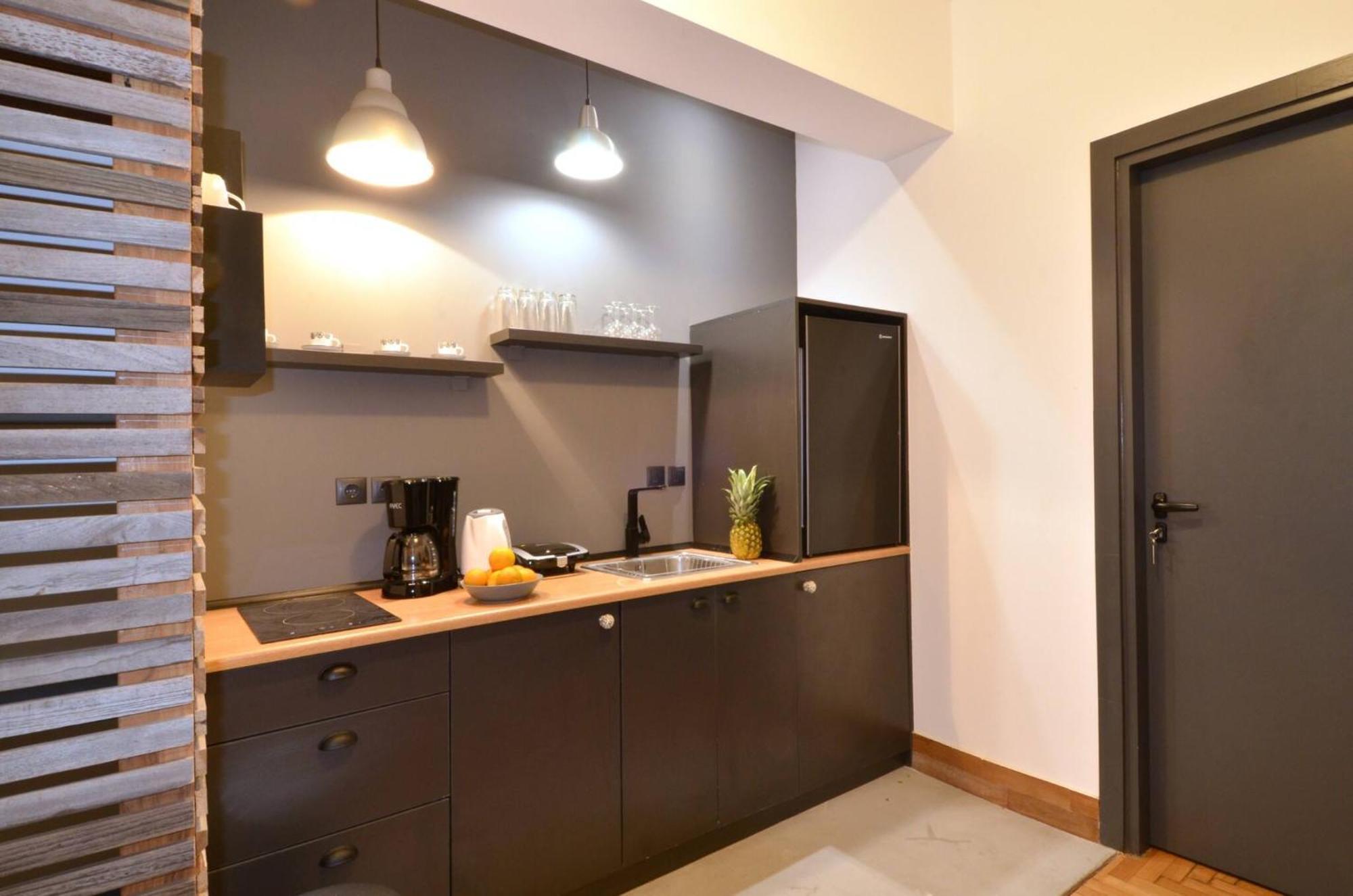 A Modern Rustic Cosy Apartment At The Foot Of Mount Lycabettus Athen Eksteriør bilde
